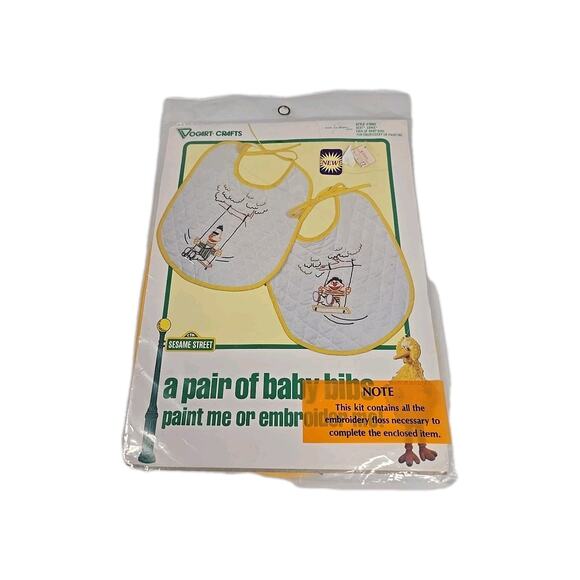 Vintage Vogart Crafts Sesame Street BERT and ERNIE Embroidery Kit Baby Bib Set - Picture 1 of 7